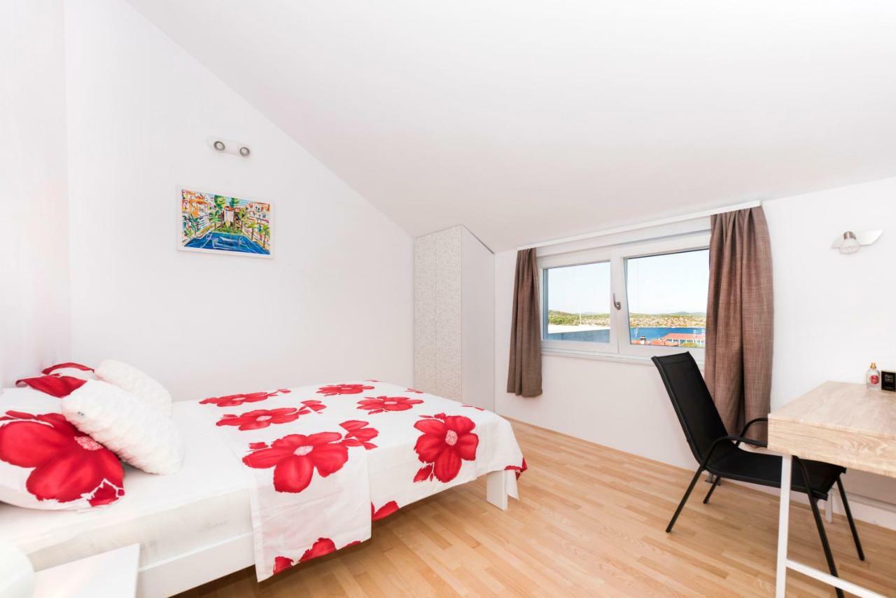 Apartman Kurika シベニク エクステリア 写真