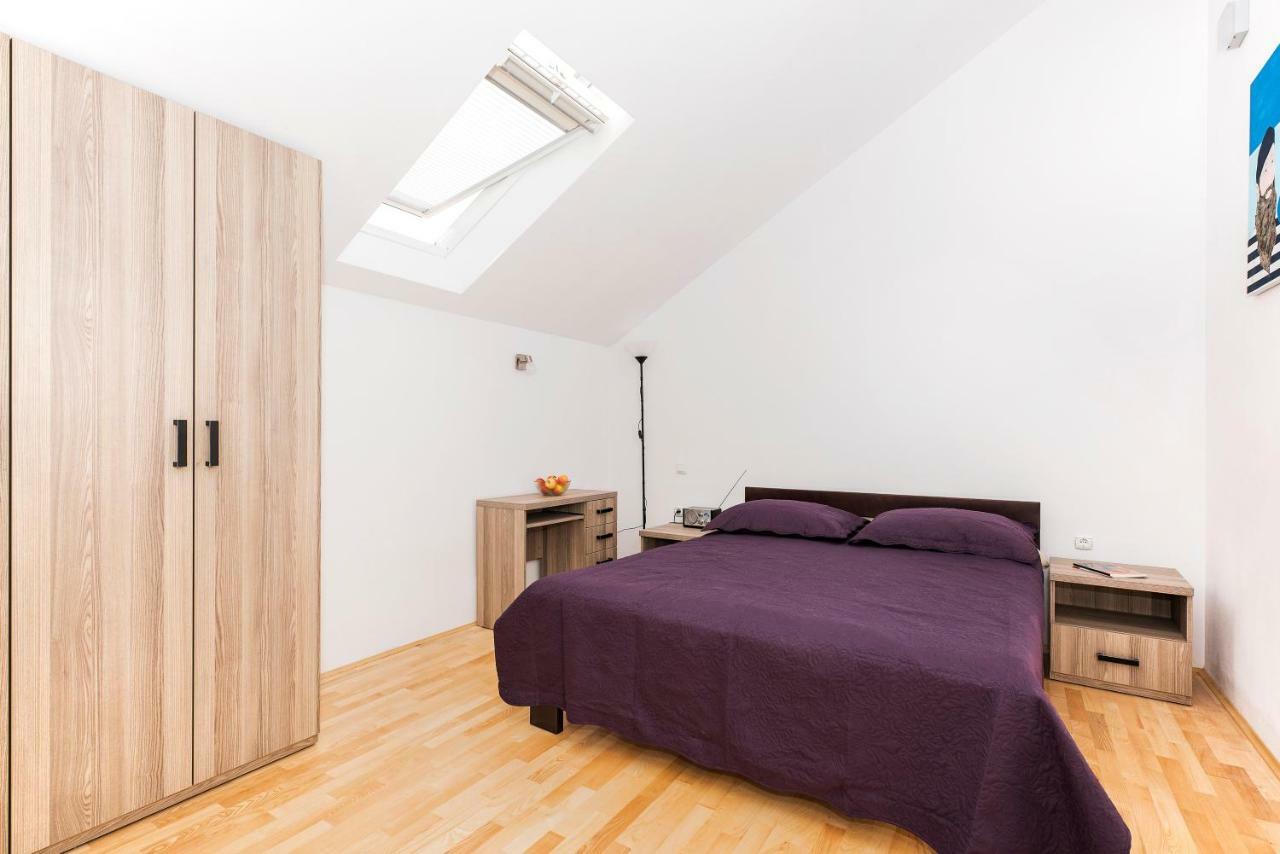 Apartman Kurika シベニク エクステリア 写真
