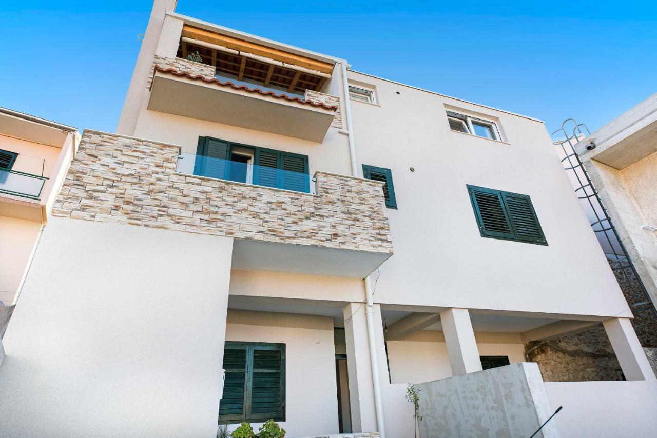 Apartman Kurika シベニク エクステリア 写真
